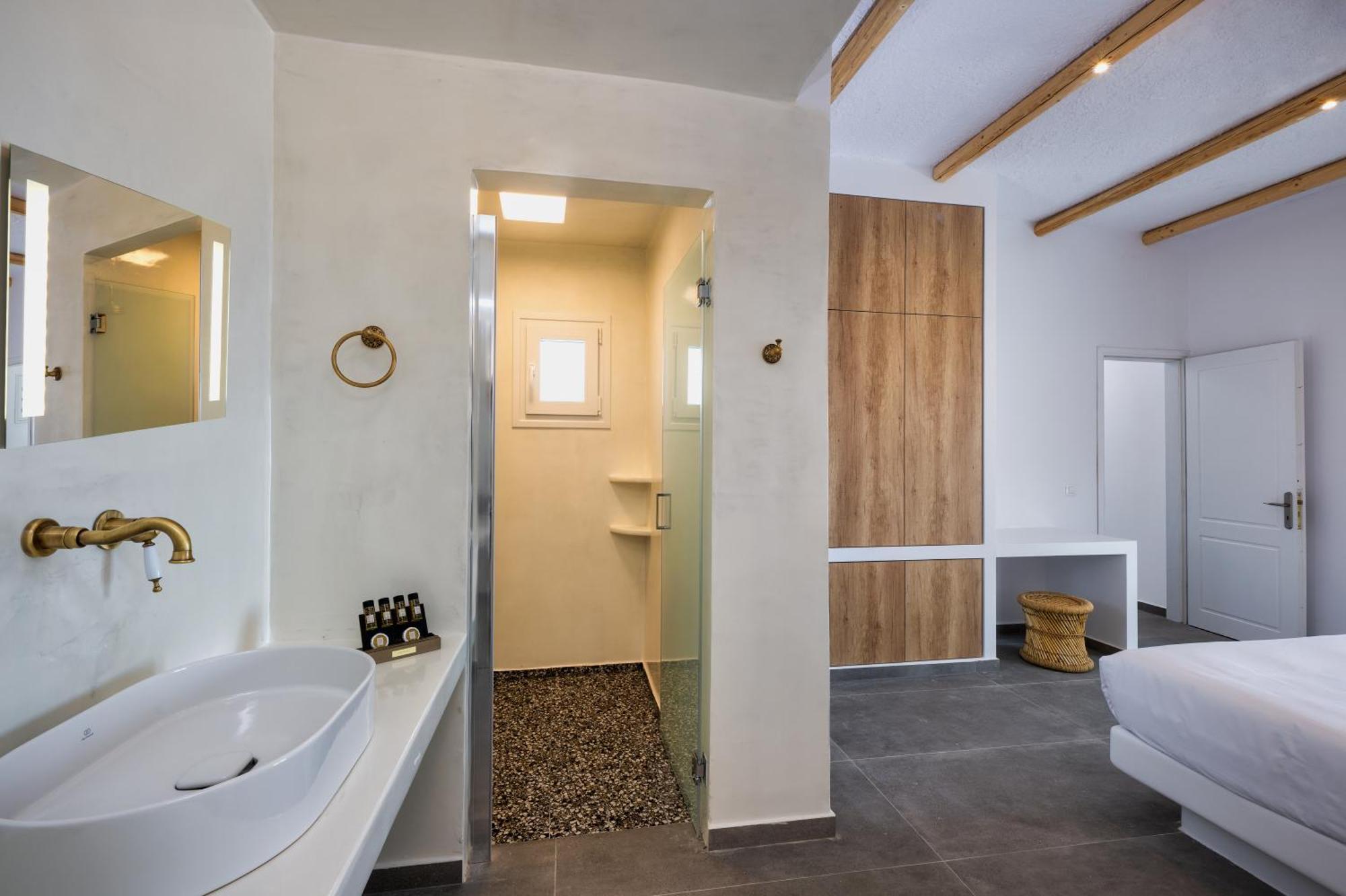 Peaceful Seafront Retreat In Santorini -Sonus Mare Beach Houses Vúrvulosz Kültér fotó